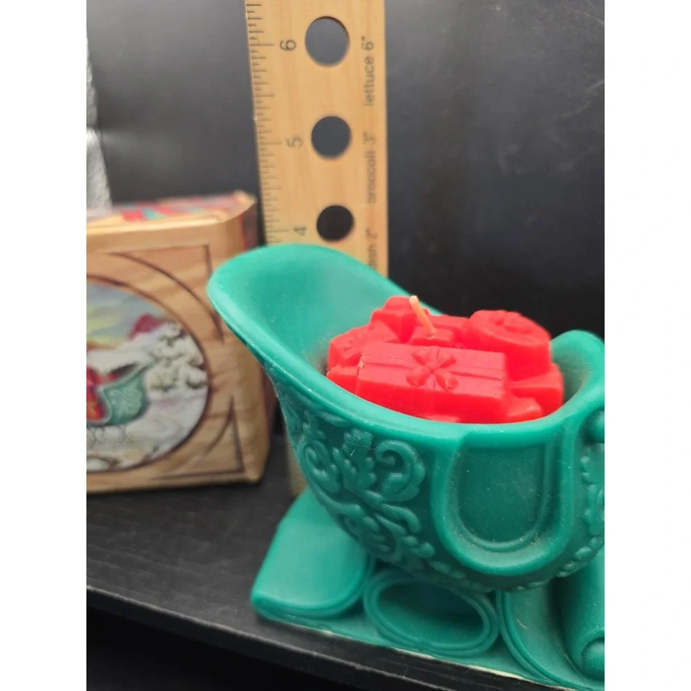 Christmas Candle Avon Sleigh Light Bayberry Fragrance W/Original Box